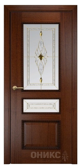 Дверь Оникс модель Версаль с декором цвет Красное дерево патина черная сатинат витраж Бевелс золото