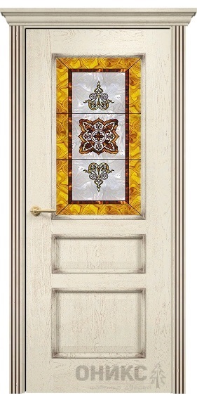 Дверь Оникс модель Версаль цвет Слоновая кость патина коричневая сатинат витраж Жёлтый