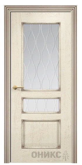Дверь Оникс модель Версаль цвет Слоновая кость патина коричневая сатинат гравировка Волна